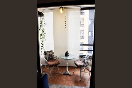 Apartamento à venda com 77m², 3 quartos e 2 vagasDetalhe - Varanda da Sala