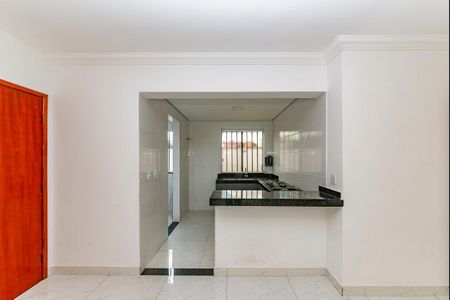 Cozinha de apartamento para alugar com 3 quartos, 90m² em Salgado Filho, Belo Horizonte