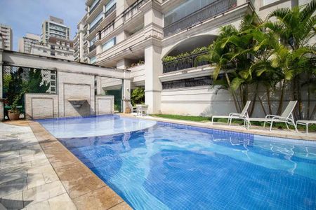 Apartamento à venda com 600m², 5 quartos e 7 vagasÁrea comum