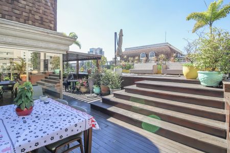 Apartamento à venda com 600m², 5 quartos e 7 vagasCobertura