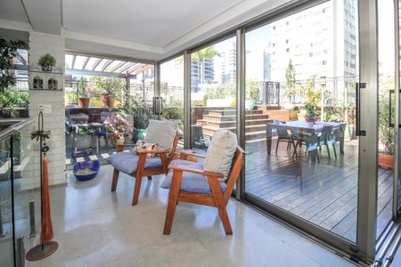 Apartamento à venda com 600m², 5 quartos e 7 vagasCobertura