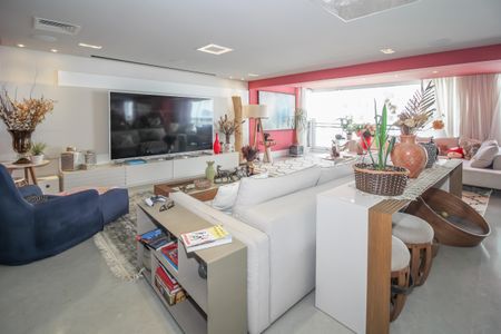 Apartamento à venda com 5 quartos, 600m² em Perdizes, São Paulo