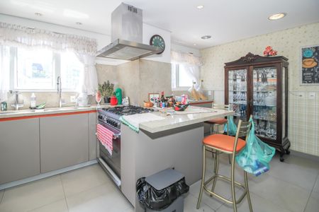 Apartamento à venda com 600m², 5 quartos e 7 vagasCozinha