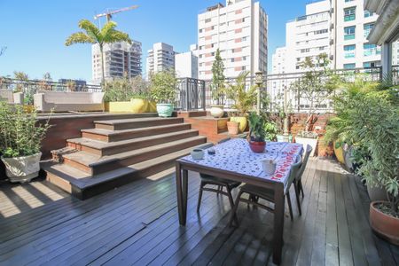 Apartamento à venda com 600m², 5 quartos e 7 vagasCobertura