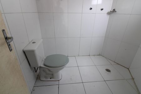Casa para alugar com 64m², 2 quartos e 1 vagaBanheiro 2