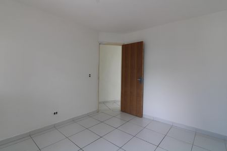 Casa para alugar com 64m², 2 quartos e 1 vagaQuarto 2