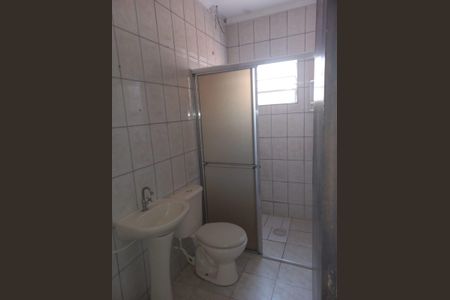 Banheiro de casa para alugar com 2 quartos, 125m² em Vila Marcondes, Carapicuíba