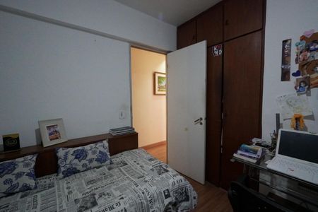 Apartamento à venda com 96m², 3 quartos e 3 vagasQuarto 2