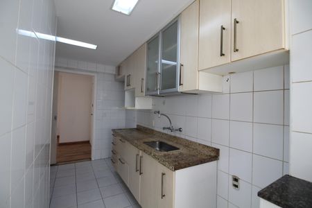 Apartamento à venda com 111m², 4 quartos e 2 vagasCozinha
