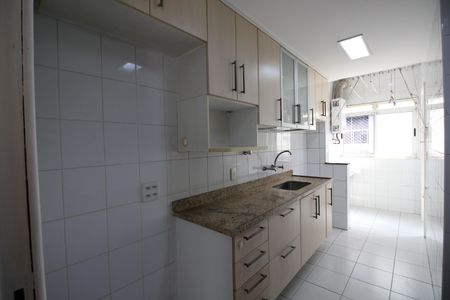 Apartamento à venda com 111m², 4 quartos e 2 vagasCozinha