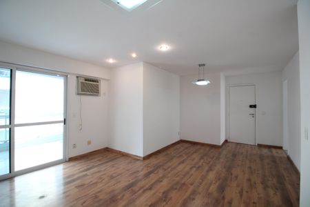 Sala de apartamento à venda com 3 quartos, 111m² em Jacarepaguá, Rio de Janeiro