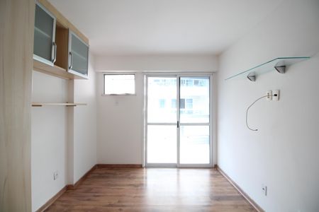 Apartamento à venda com 111m², 4 quartos e 2 vagasQuarto 3