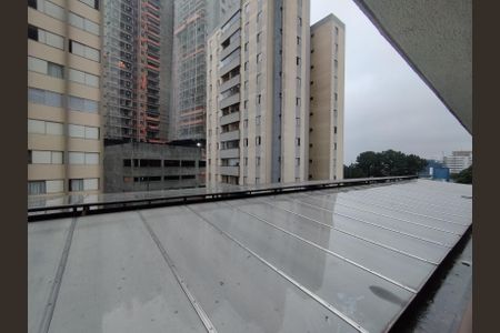 Vista da Rua de apartamento para alugar com 1 quarto, 30m² em Vila Gumercindo, São Paulo