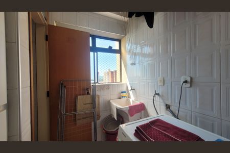 Apartamento à venda com 68m², 2 quartos e 1 vaga Apartamento à venda com 68m², 2 quartos e 1 vagaLavanderia