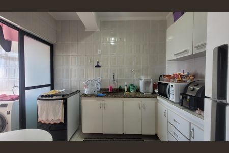 Apartamento à venda com 68m², 2 quartos e 1 vaga Apartamento à venda com 68m², 2 quartos e 1 vagaCozinha
