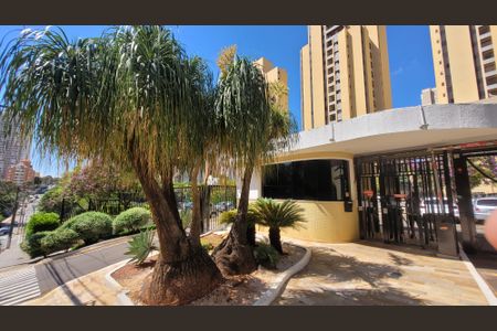 Apartamento à venda com 68m², 2 quartos e 1 vaga Apartamento à venda com 68m², 2 quartos e 1 vagaFachada