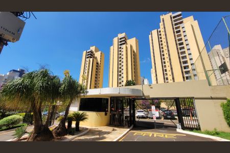 Apartamento à venda com 68m², 2 quartos e 1 vaga Apartamento à venda com 68m², 2 quartos e 1 vagaFachada