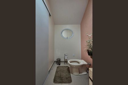 Casa de condomínio à venda com 400m², 5 quartos e 5 vagas Casa de condomínio à venda com 400m², 5 quartos e 5 vagasLavabo