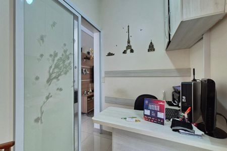 Casa de condomínio à venda com 400m², 5 quartos e 5 vagas Casa de condomínio à venda com 400m², 5 quartos e 5 vagasEscritório