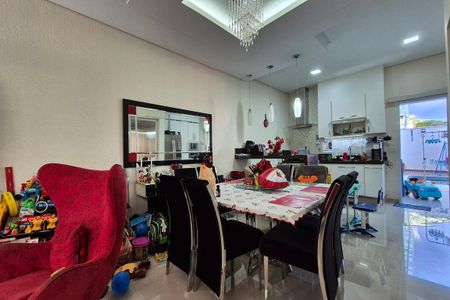 Casa de condomínio à venda com 400m², 5 quartos e 5 vagas Casa de condomínio à venda com 400m², 5 quartos e 5 vagasSala de Jantar 2