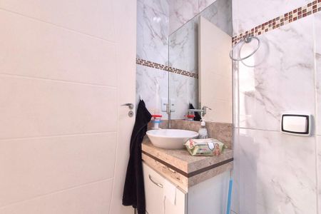 Casa de condomínio à venda com 400m², 5 quartos e 5 vagas Casa de condomínio à venda com 400m², 5 quartos e 5 vagasBanheiro da Suíte