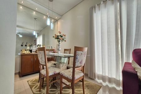 Casa de condomínio à venda com 400m², 5 quartos e 5 vagas Casa de condomínio à venda com 400m², 5 quartos e 5 vagasSala de Jantar