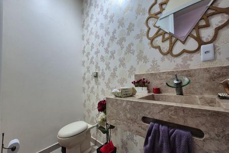 Casa de condomínio à venda com 400m², 5 quartos e 5 vagas Casa de condomínio à venda com 400m², 5 quartos e 5 vagasLavabo