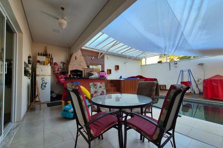 Casa de condomínio à venda com 400m², 5 quartos e 5 vagas Casa de condomínio à venda com 400m², 5 quartos e 5 vagasÁrea comum