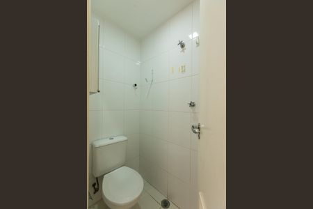 Apartamento para alugar com 137m², 4 quartos e 3 vagas Apartamento para alugar com 137m², 4 quartos e 3 vagasBanheiro da Área de Serviço