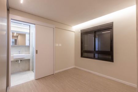 Apartamento à venda com 62m², 2 quartos e 2 vagasSuíte 2