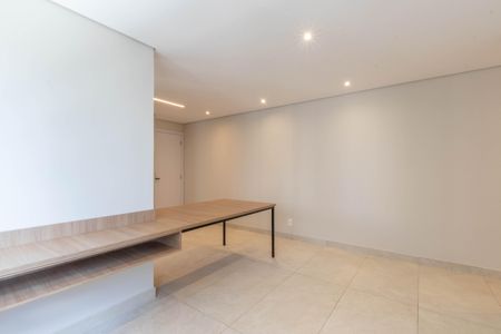 Apartamento à venda com 62m², 2 quartos e 2 vagasSala