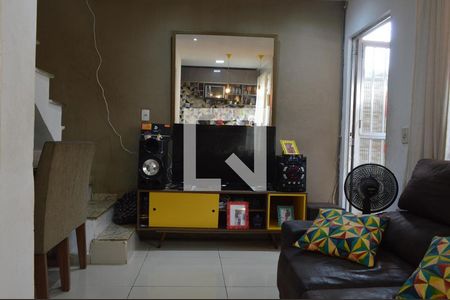 Sala de casa para alugar com 2 quartos, 60m² em Curicica, Rio de Janeiro