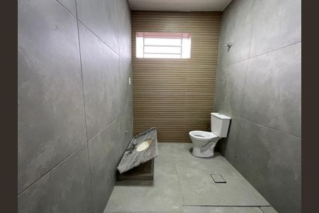 Casa para alugar com 180m², 3 quartos e 3 vagasBanheiro 2