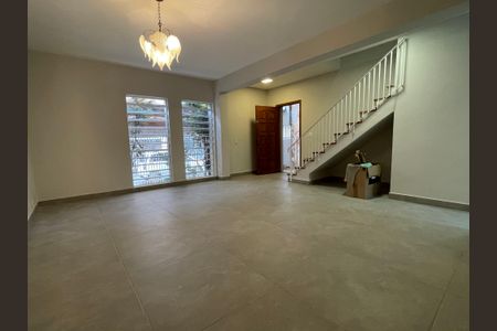 Sala de casa para alugar com 4 quartos, 180m² em Parque Continental, São Paulo