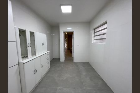 Casa para alugar com 180m², 3 quartos e 3 vagasCozinha