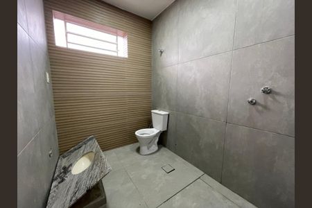 Casa para alugar com 180m², 3 quartos e 3 vagasBanheiro 2