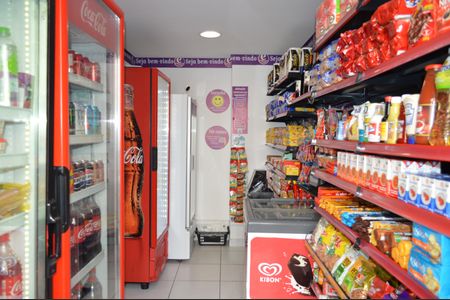 Apartamento para alugar com 37m², 2 quartos e sem vagaMini Mercado