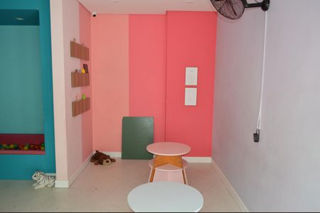 Apartamento para alugar com 37m², 2 quartos e sem vagaBrinquedoteca