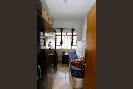 Casa à venda com 277m², 5 quartos e 3 vagasQuarto 2