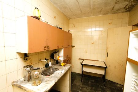 Casa à venda com 277m², 5 quartos e 3 vagasCozinha