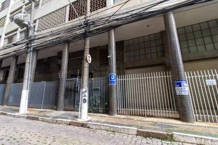 Apartamento à venda com 110m², 2 quartos e sem vagaFachada