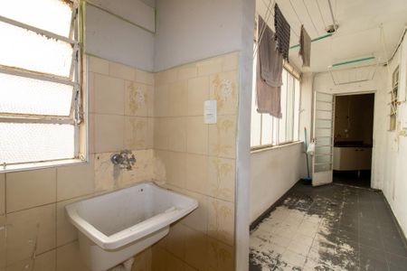 Apartamento à venda com 110m², 2 quartos e sem vagaÁrea de Serviço