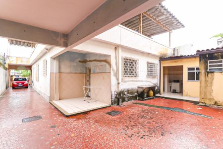 Casa para alugar com 372m², 3 quartos e 5 vagasQuintal