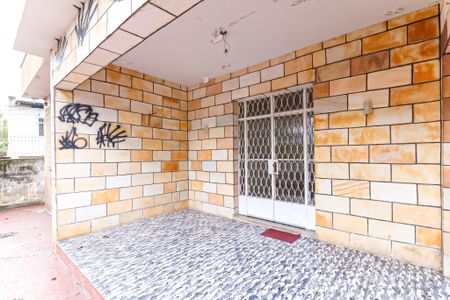 Casa para alugar com 372m², 3 quartos e 5 vagas Casa para alugar com 372m², 3 quartos e 5 vagasEntrada