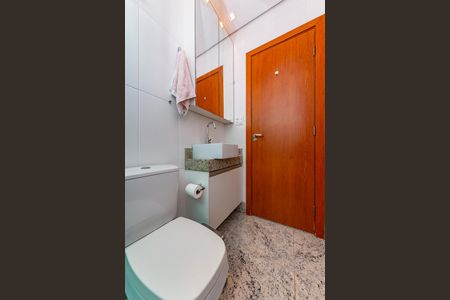 Apartamento à venda com 75m², 2 quartos e 2 vagasBanheiro da Suíte 2