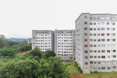 Vista do Quarto 1 de apartamento para alugar com 2 quartos, 41m² em Fazenda Caguaçu, São Paulo
