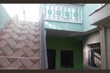 Casa à venda com 161m², 3 quartos e 4 vagasVaranda