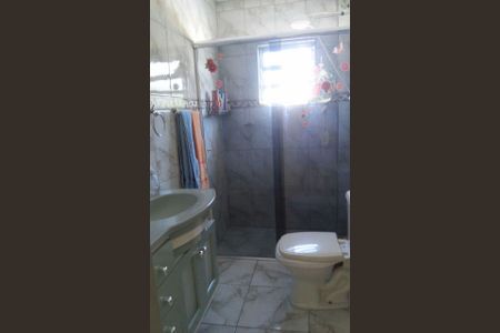 Casa à venda com 161m², 3 quartos e 4 vagasBanheiro 1