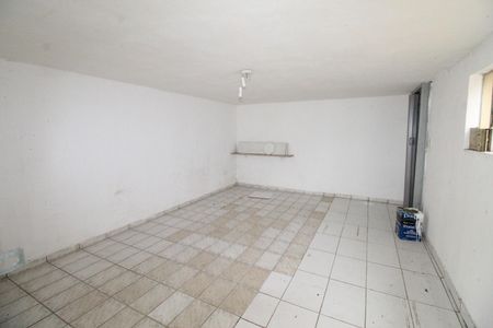 Casa para alugar com 110m², 2 quartos e 1 vagaQuintal