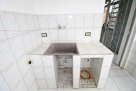 Casa para alugar com 110m², 2 quartos e 1 vagaÁrea de Serviço